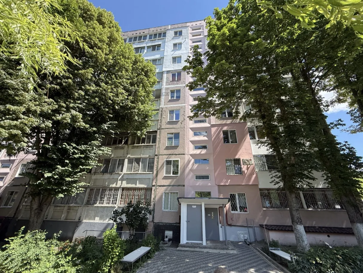 Chișinău Botanica bd. Traian 11