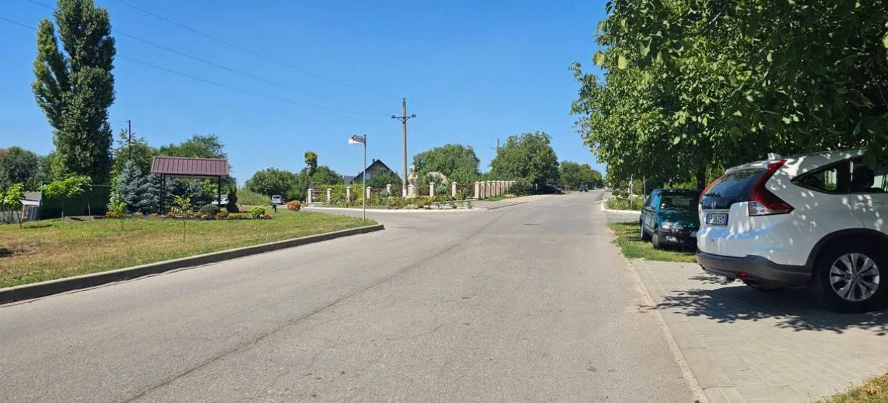 Chișinău Grătiești str. Mărțișor 4