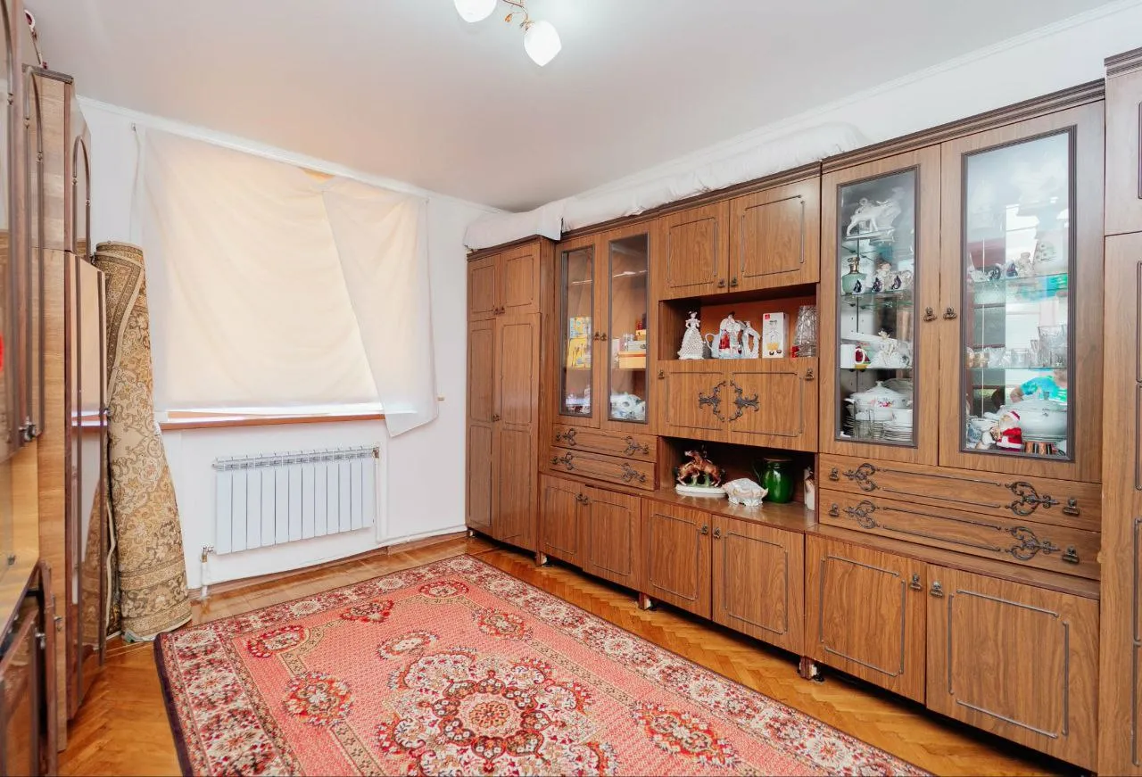 Кишинев Кодру ул. Кымпулуй 11