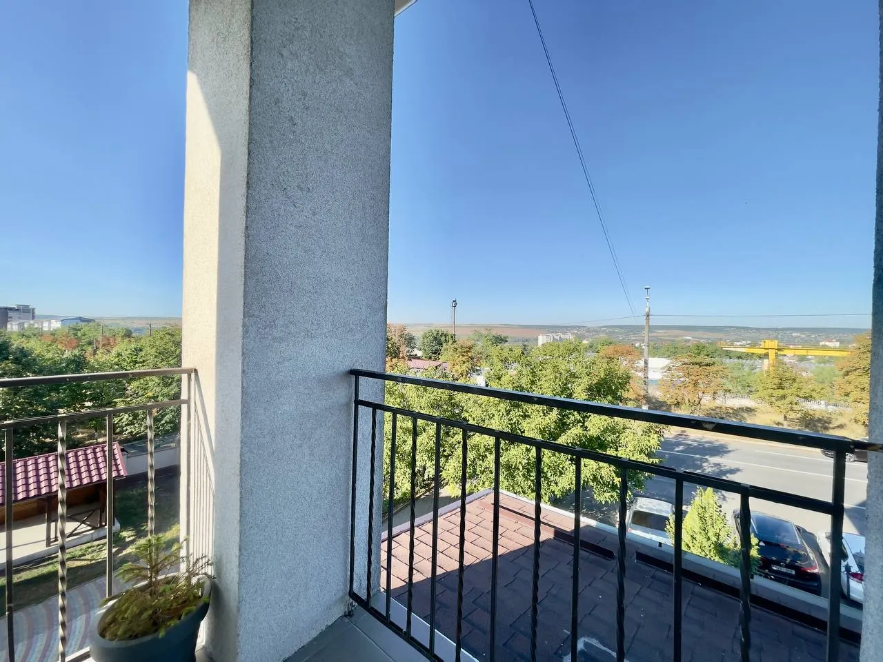 Ialoveni, Centru str. Alexandru cel Bun 11