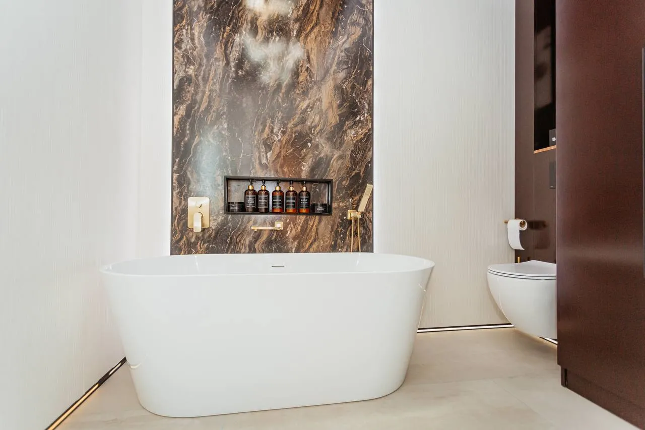 Chișinău Buiucani str. Liviu Deleanu 12