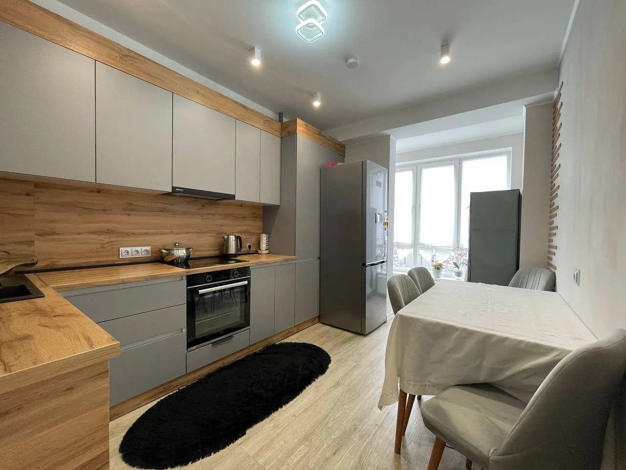 Ialoveni, Centru str. Alexandru cel Bun 0