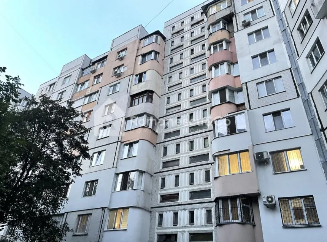 Chișinău Botanica bd. Dacia 10