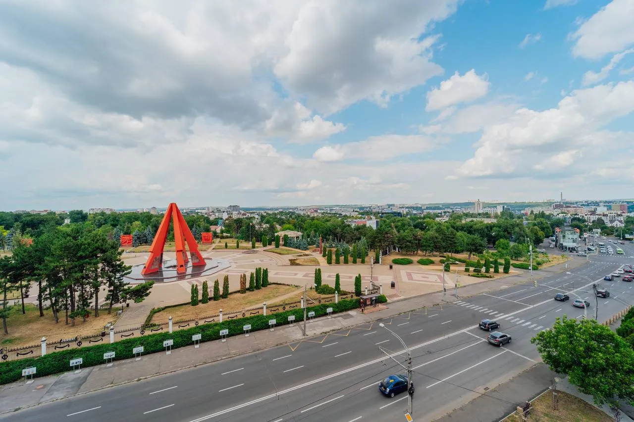Кишинев Центр, ул. Ион Нистор 8