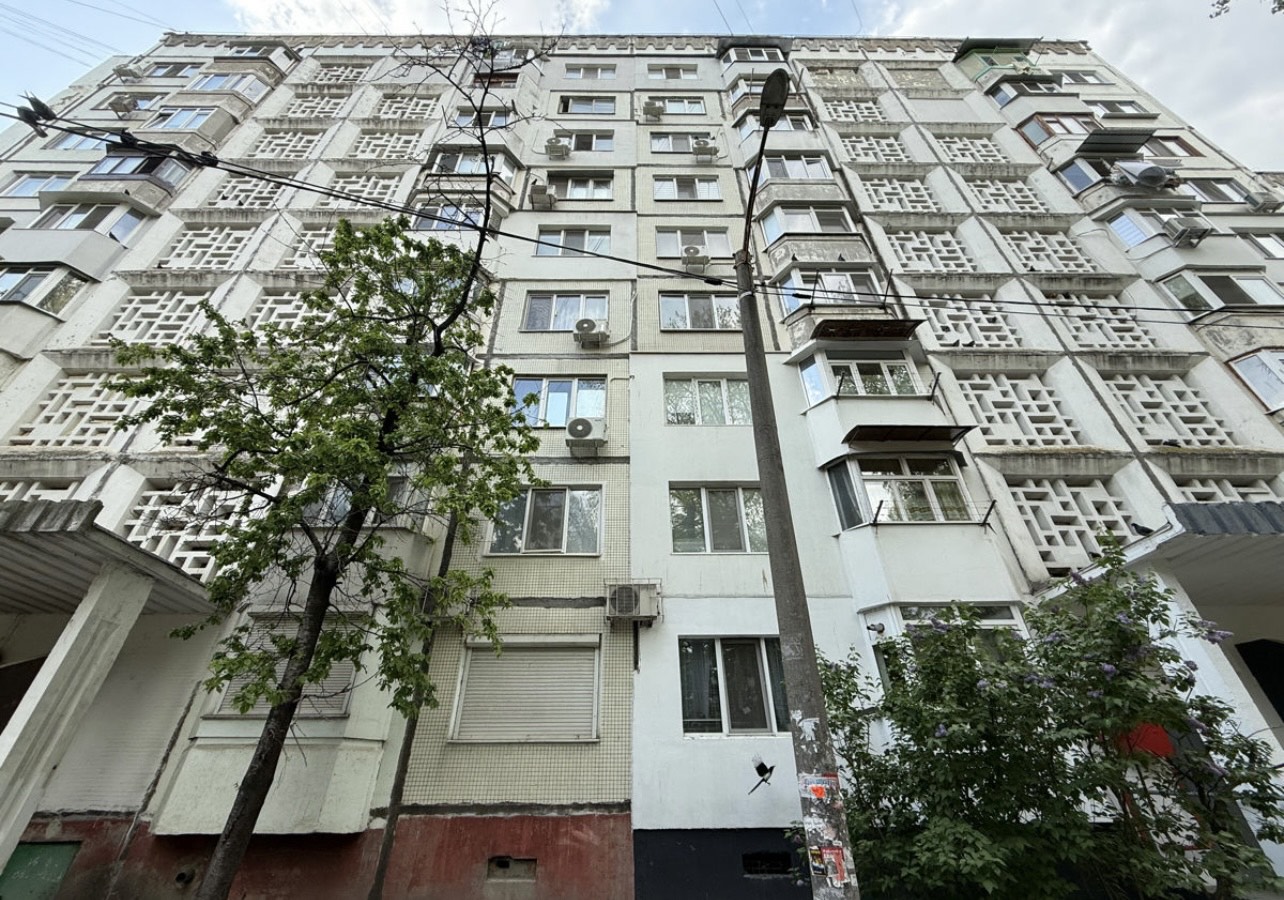 Chișinău Botanica str. Hristo Botev 10