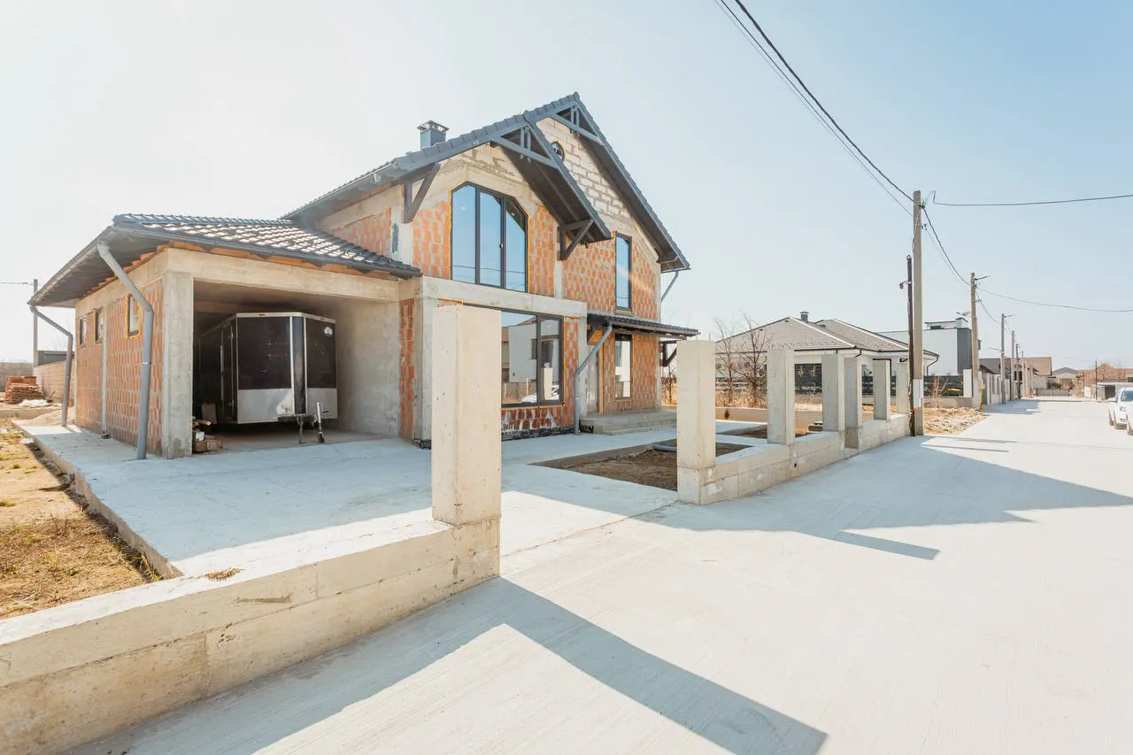 Кишинев Дурлешты, ул. Эмиль Лотяну 1