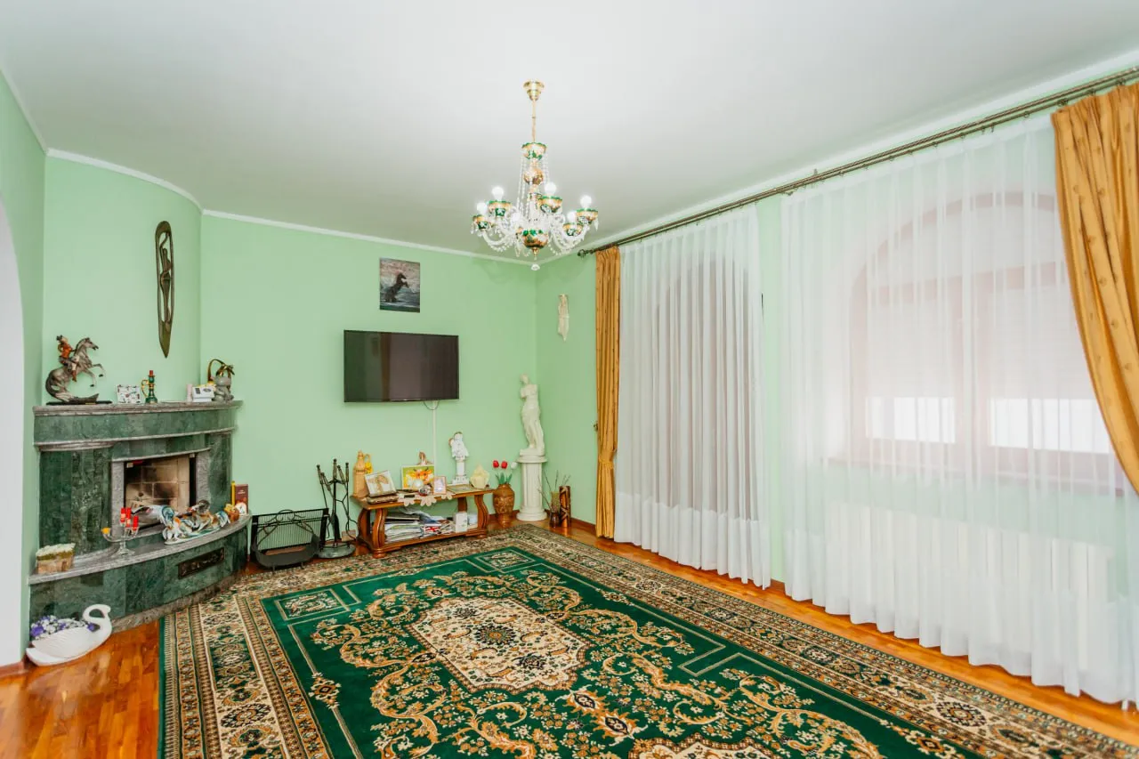 Кишинев Кодру ул. Сфынтул Петру 4