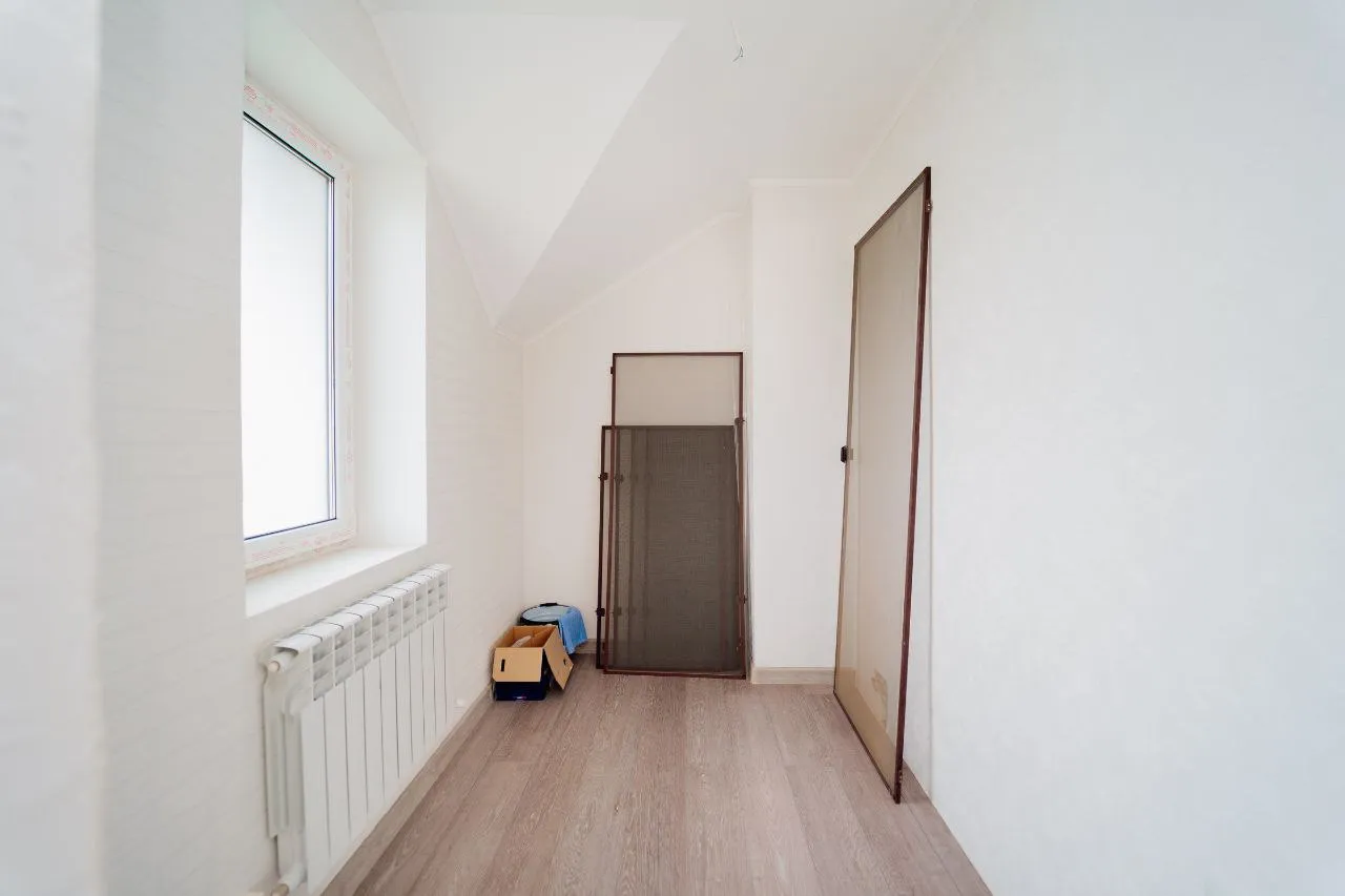 Chișinău com. Băcioi str. Lalelelor 17