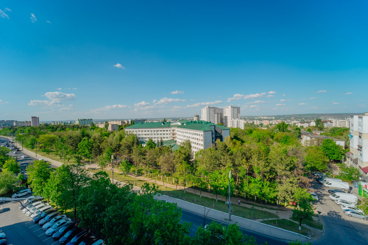 Chișinău Botanica str. Grenoble 13