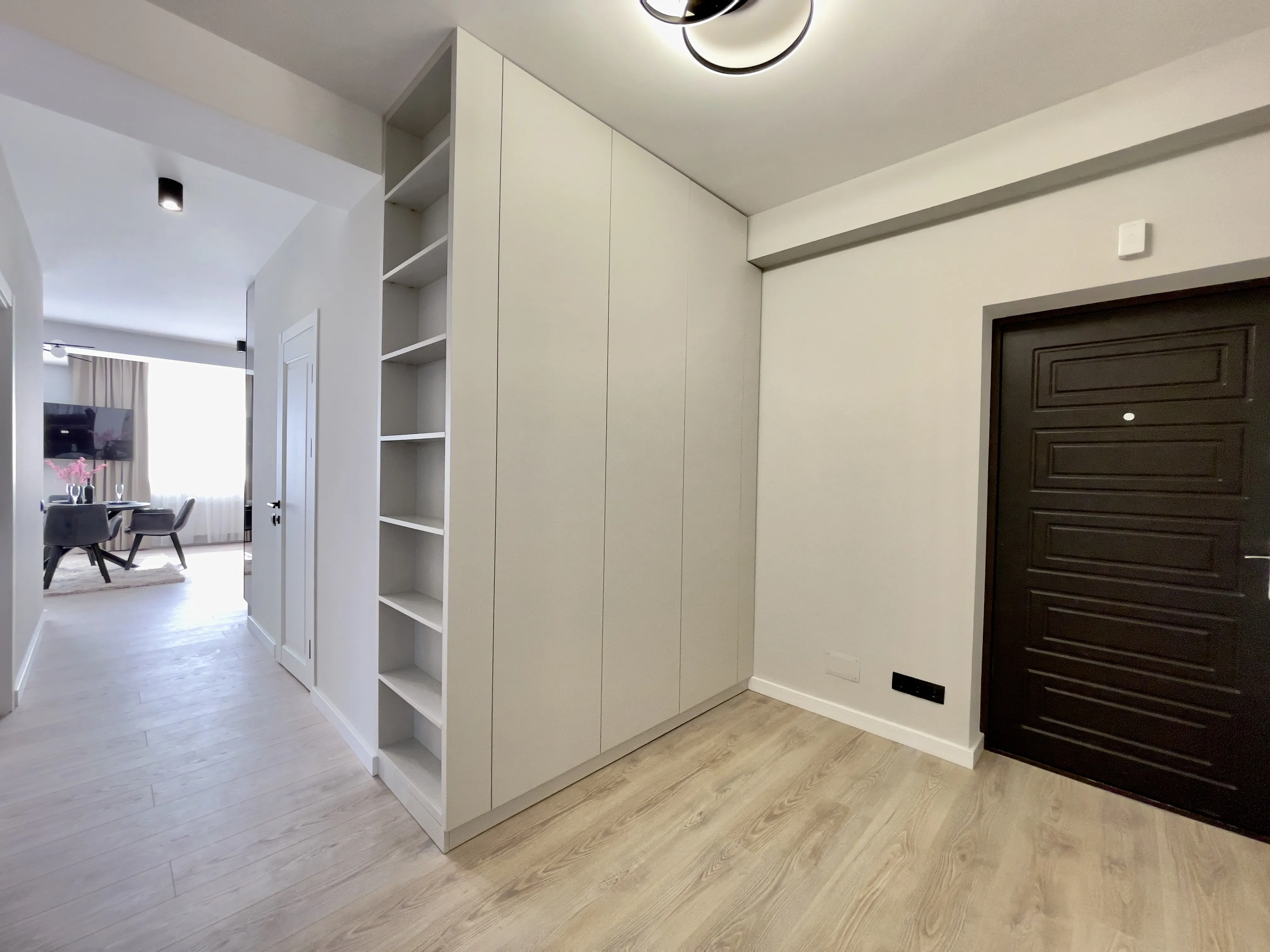 Ialoveni, Centru str. Alexandru cel Bun 10