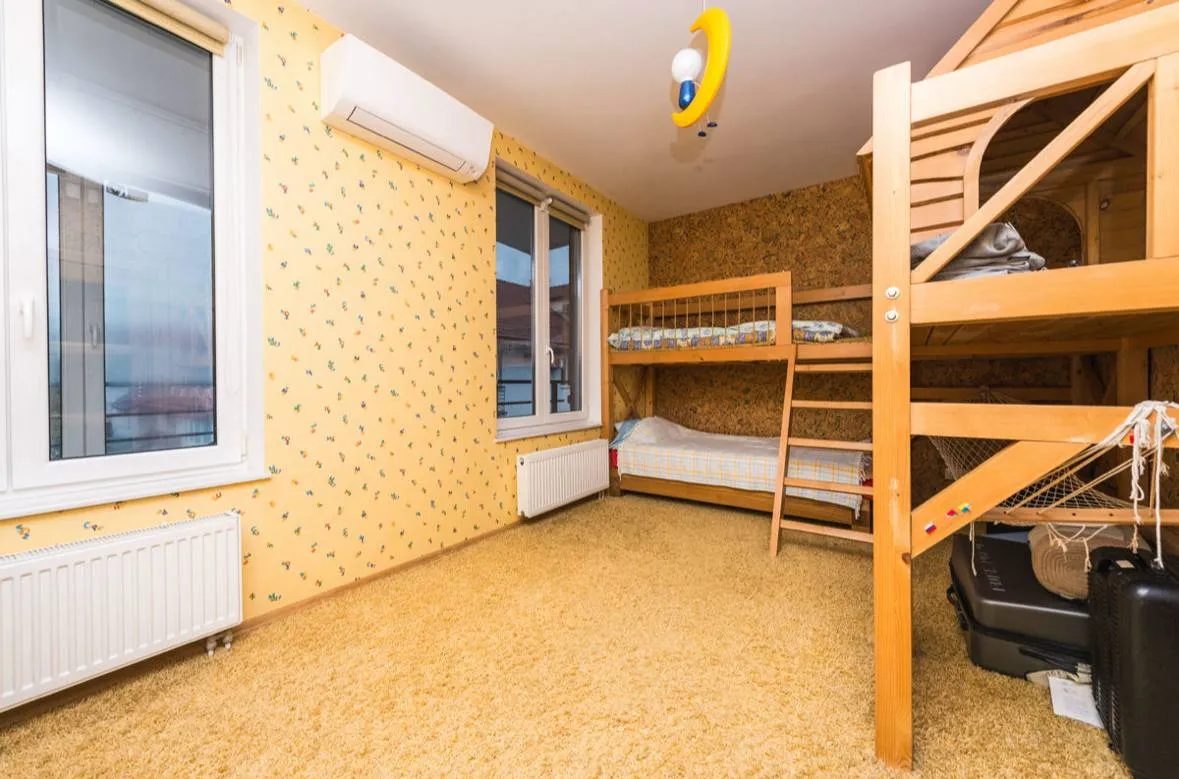 Chișinău Centru str. Mihail Kogălniceanu 4