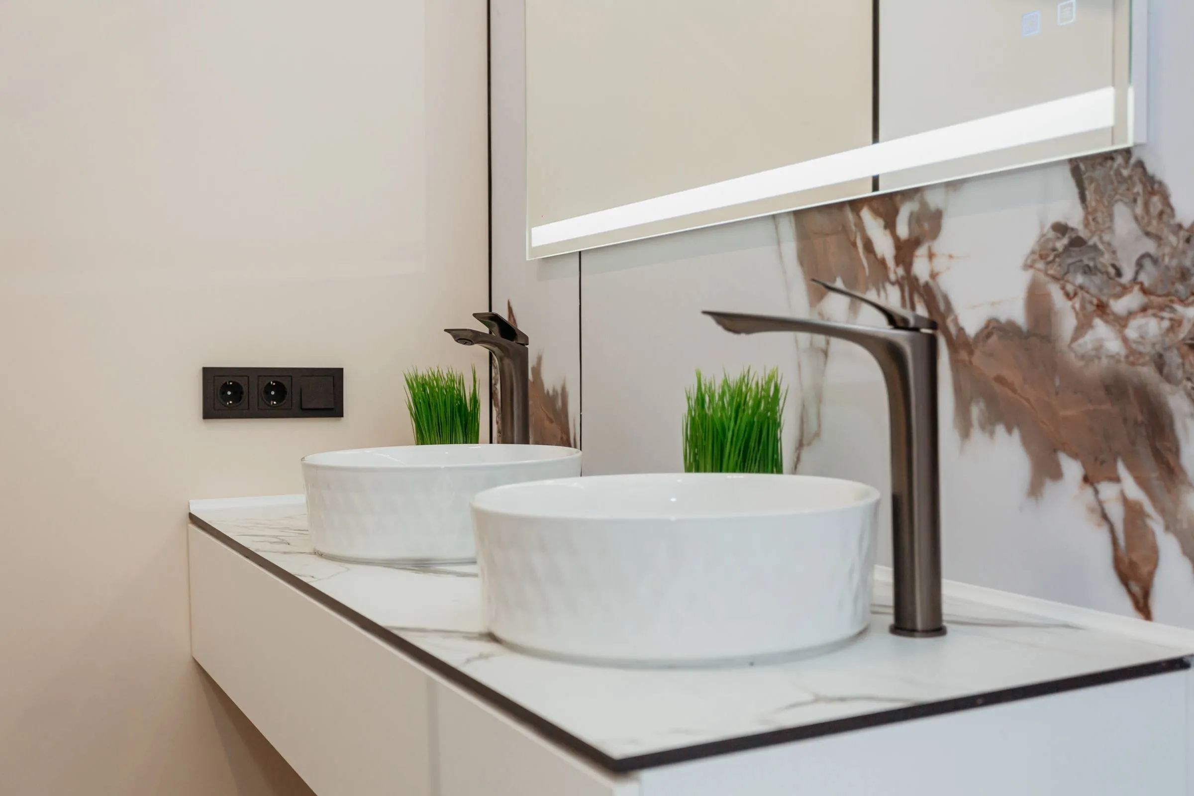 Кишинев Колоница ул. Чиприан Порумбеску 22