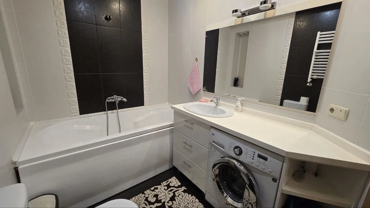 Chișinău Botanica str. Grenoble 7