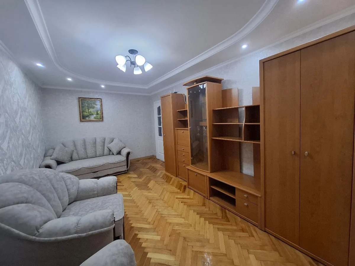 Chișinău Botanica bd. Cuza Vodă 3