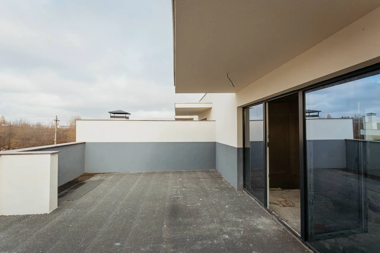 Strășeni Cojușna str. Luceafărul  16