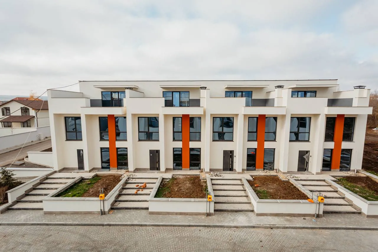 Strășeni Cojușna str. Luceafărul  3