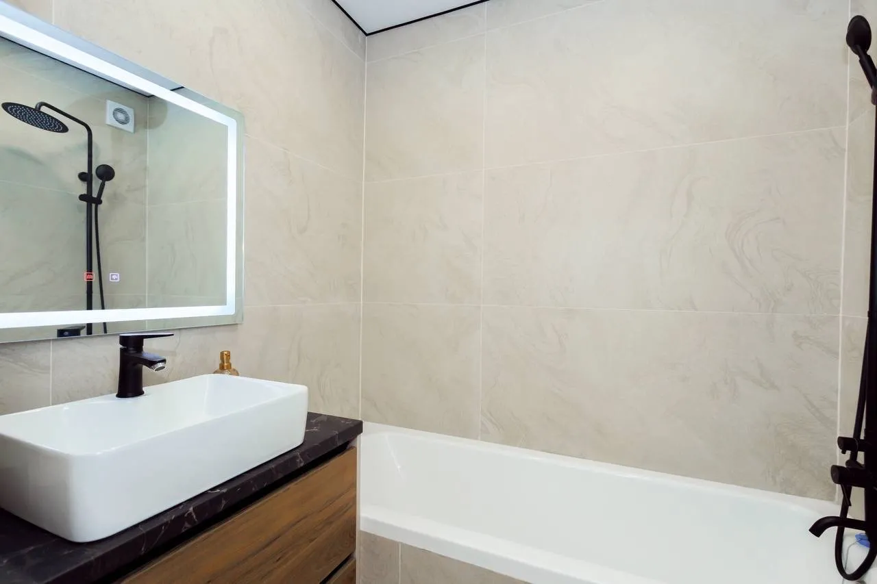 Chișinău Botanica str. Grenoble 9