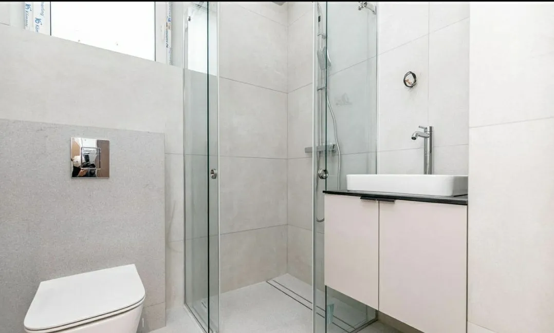 Яловень, Периферия ул. Арцарилор 6