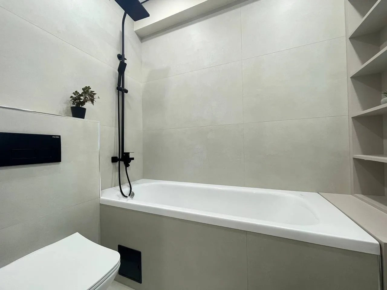 Chișinău Botanica str. Burebista 12