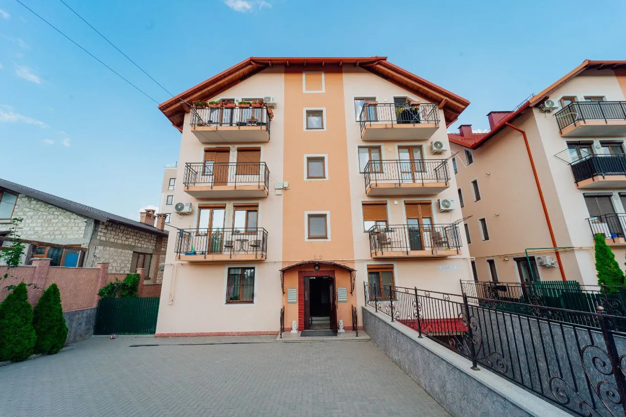 Chișinău Codru str. Livădarilor 14