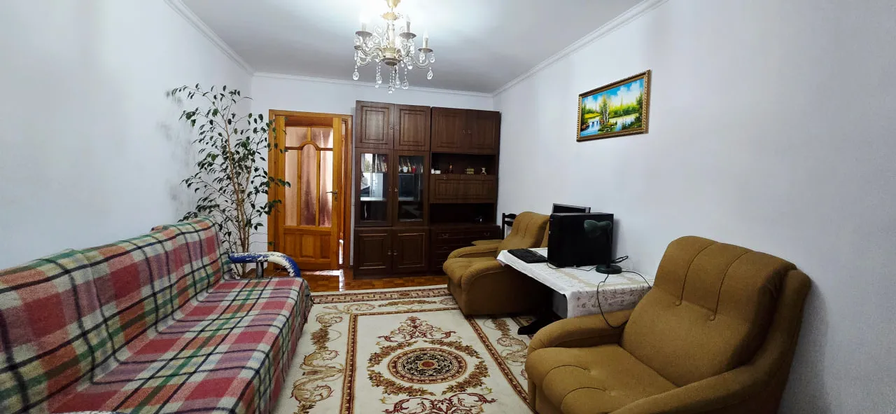 Chișinău Rîșcani str. Florilor 2