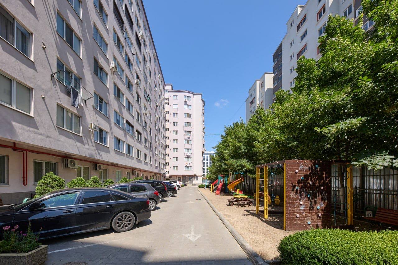 Кишинев Ботаника, ул. Сармизегетуза 15