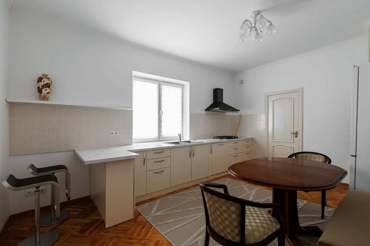 Chișinău Buiucani str. Vasile Stroescu 5