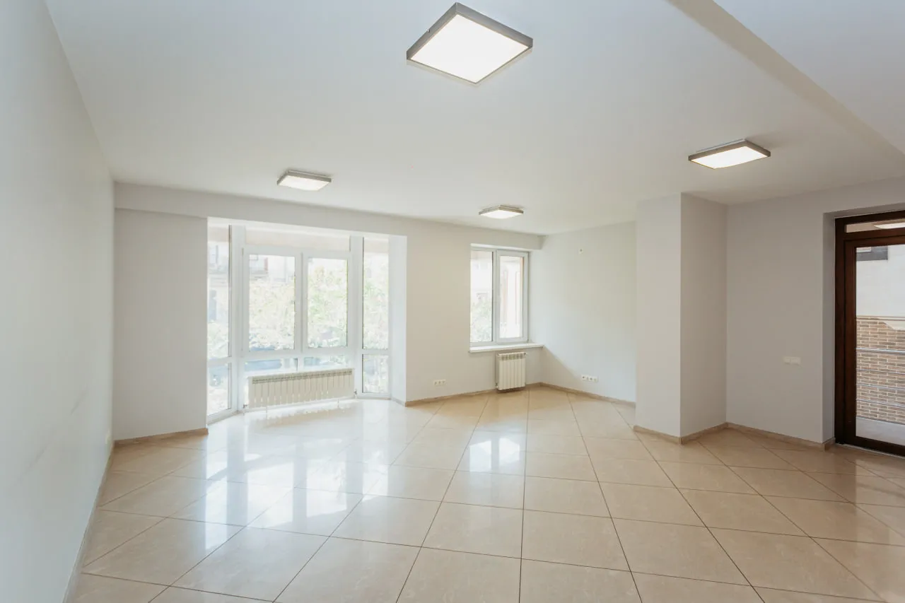 Chișinău Centru str. Vlaicu Pârcălab 4