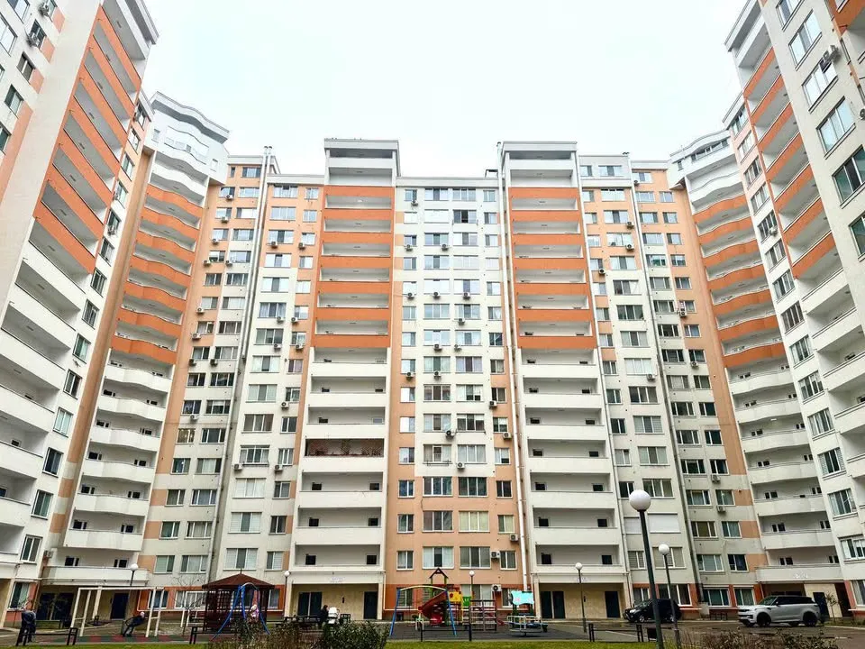 Кишинев Центр ул. Мелестиу 13