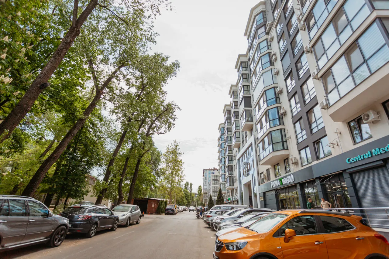 Chișinău Botanica str. Trandafirilor 1