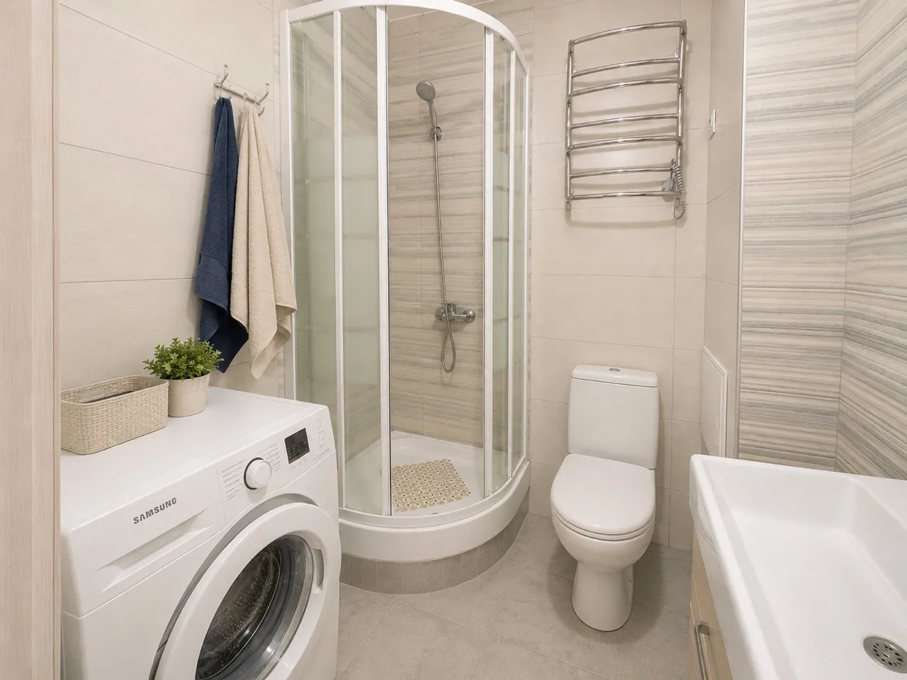 Chișinău Botanica bd. Decebal 4