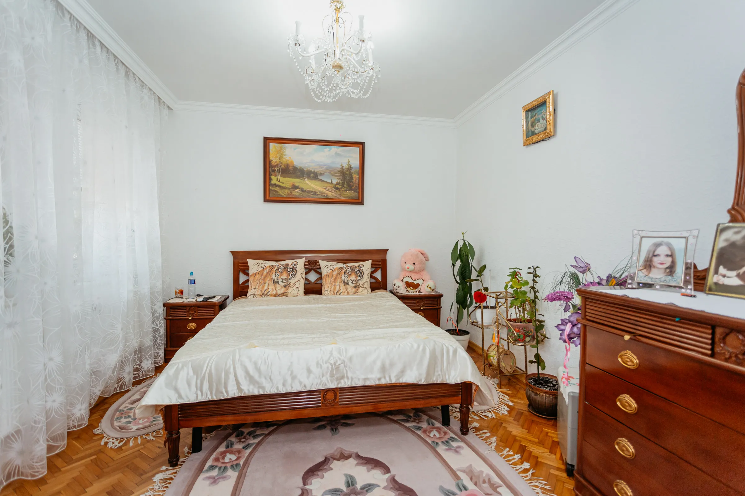 Ialoveni, Centru str. Cetatea Albă 5