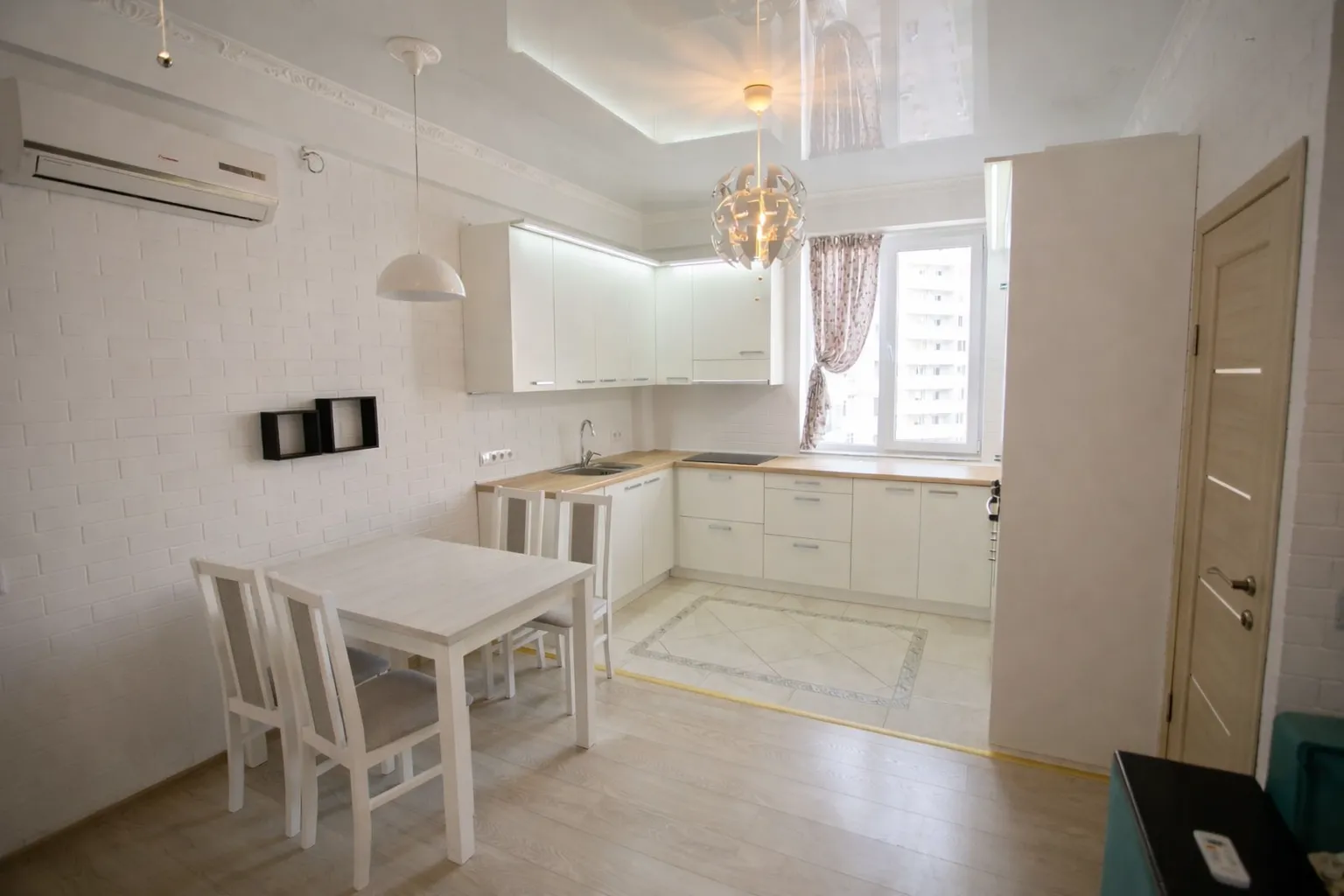 Chișinău Centru str. Nicolae Testemițanu 1