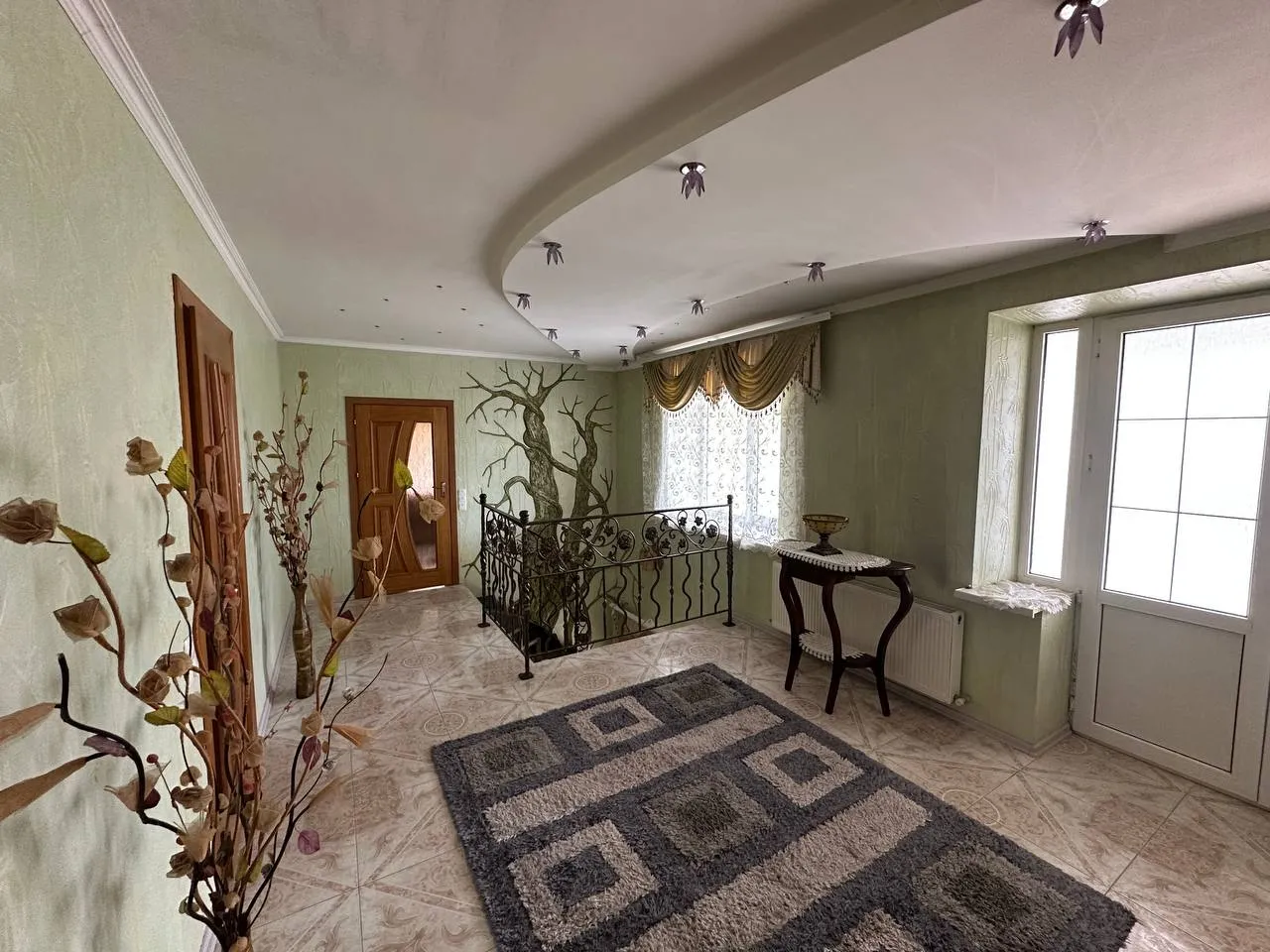 Страшены Кожушна пер. Флорилор 9