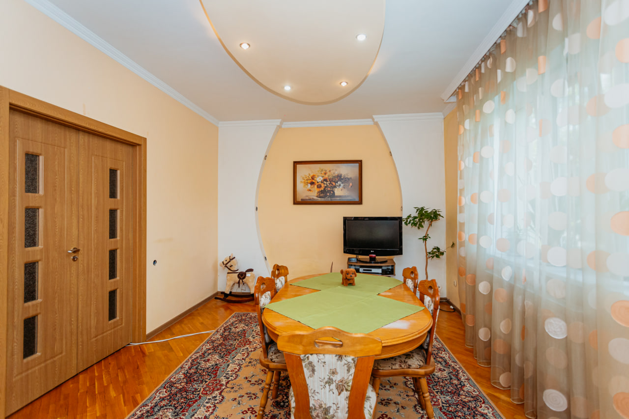 Chișinău Telecentru str. Crizantemelor 8