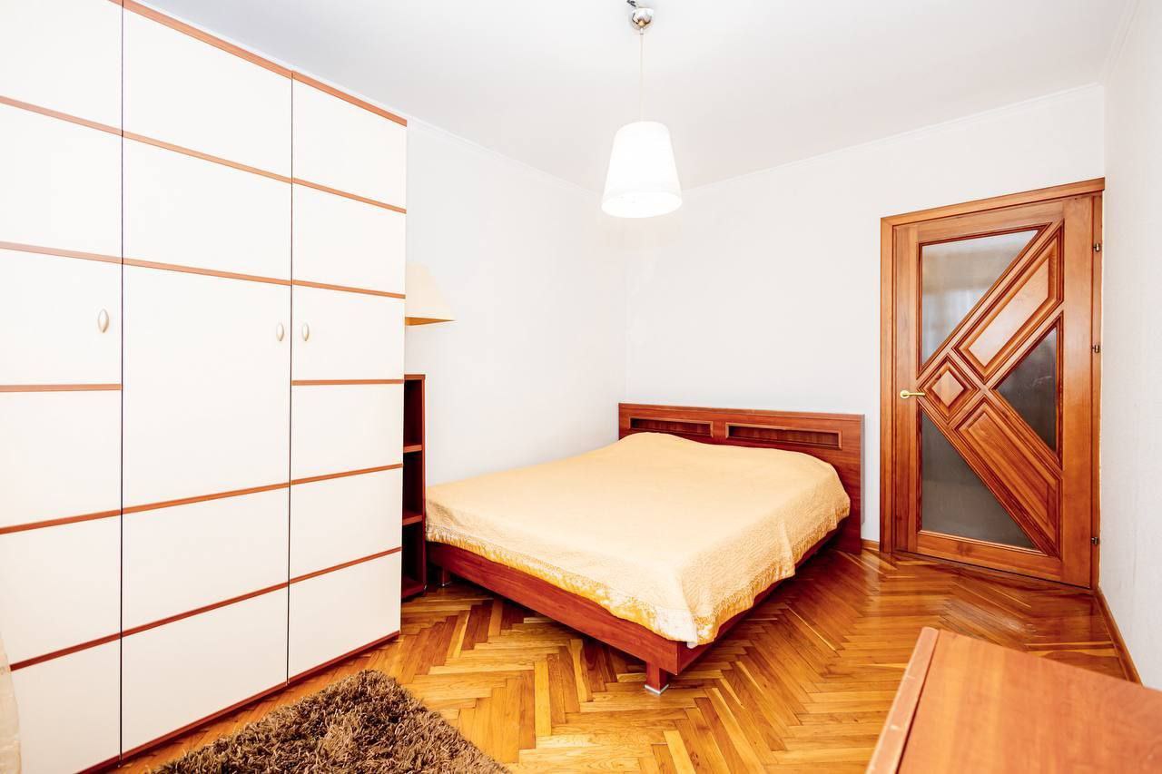 Chișinău Botanica str. Independenței 6