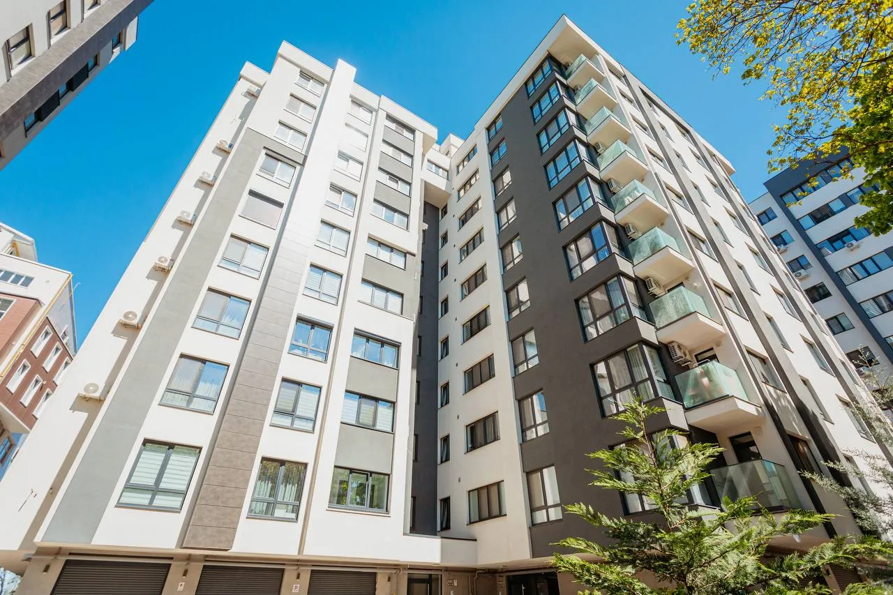 Chișinău Buiucani str. Alba Iulia 12