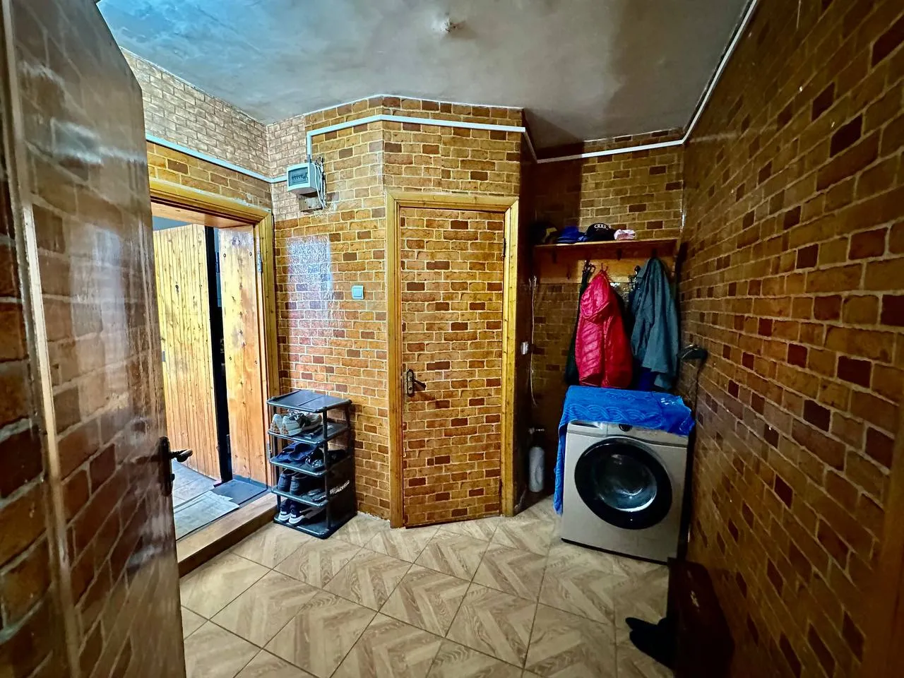 Chișinău Botanica bd. Decebal 6