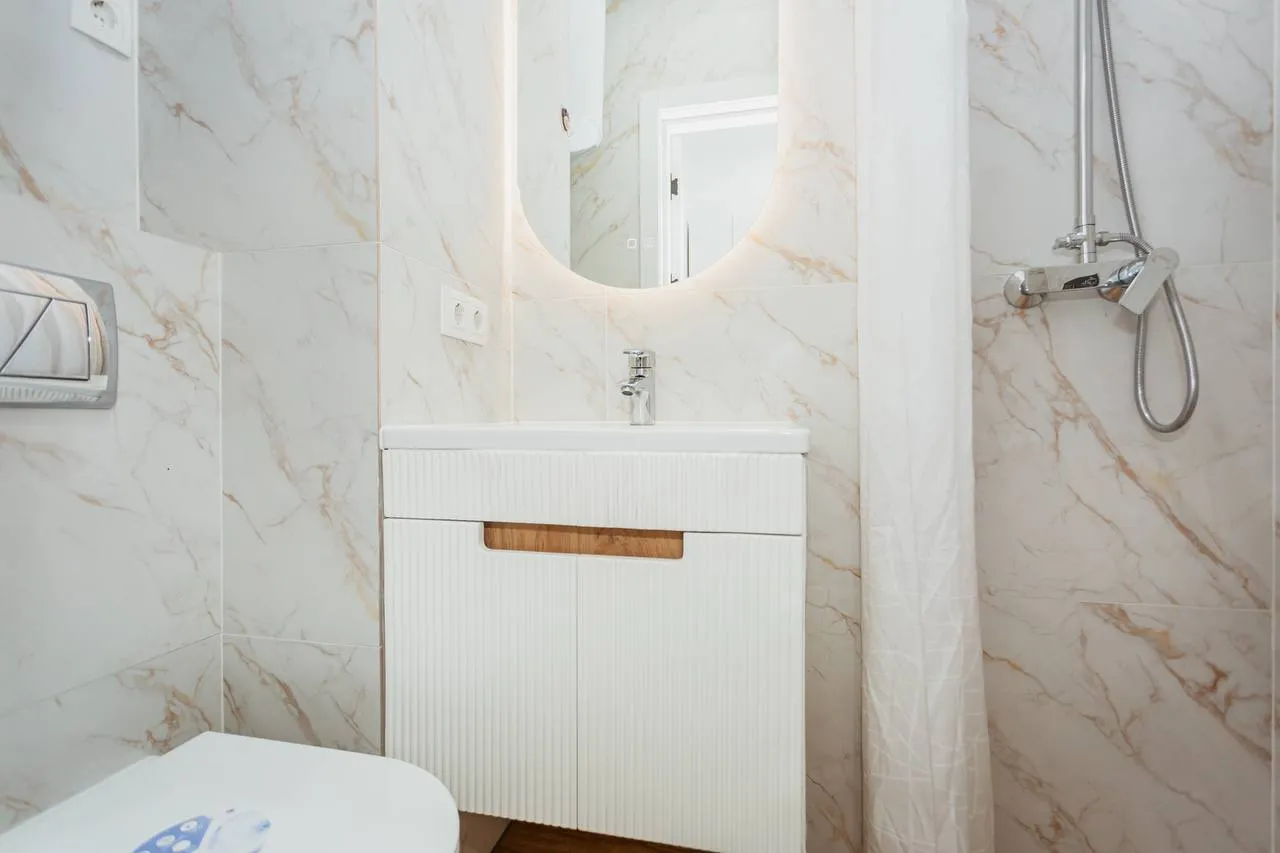 Chișinău Buiucani str. Grigore Alexandrescu 8