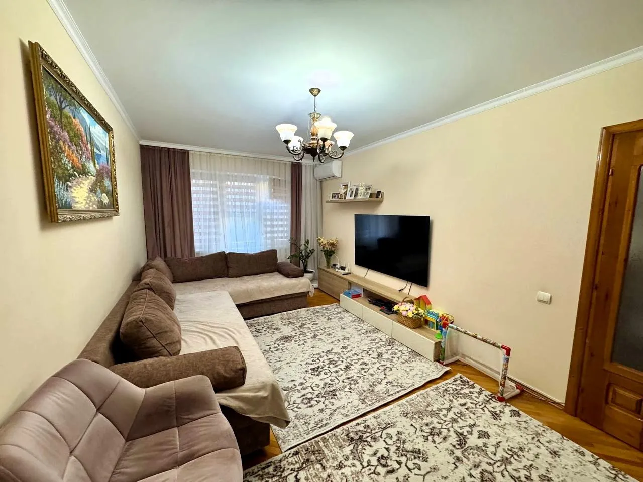Chișinău Buiucani str. Onisifor Ghibu 5