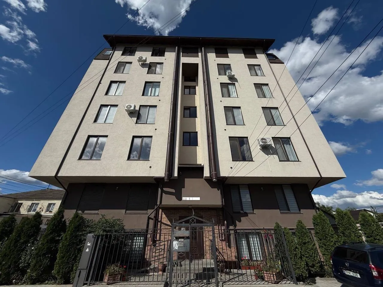Кишинев Буюканы ул. Онисифор Гибу 5
