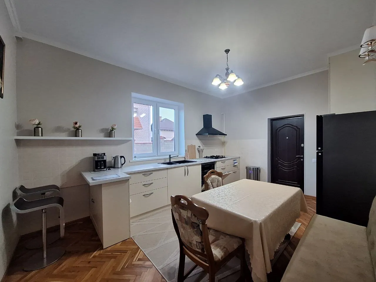 Chișinău Buiucani str. Vasile Stroescu 3