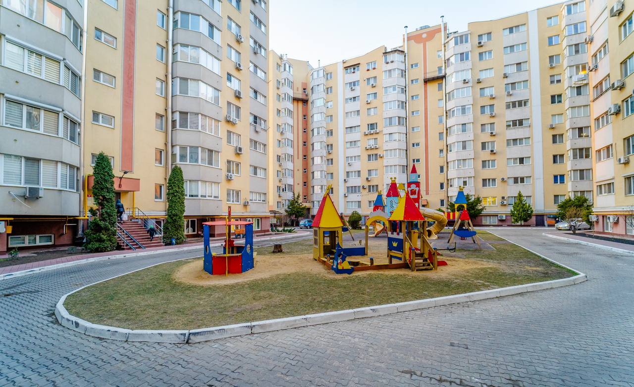 Chișinău Rîșcani str. Bogdan Voievod 11