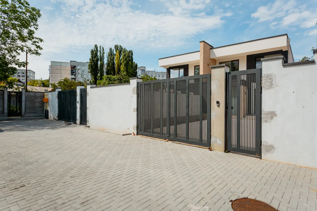 Chișinău Botanica str. Pompierilor 24