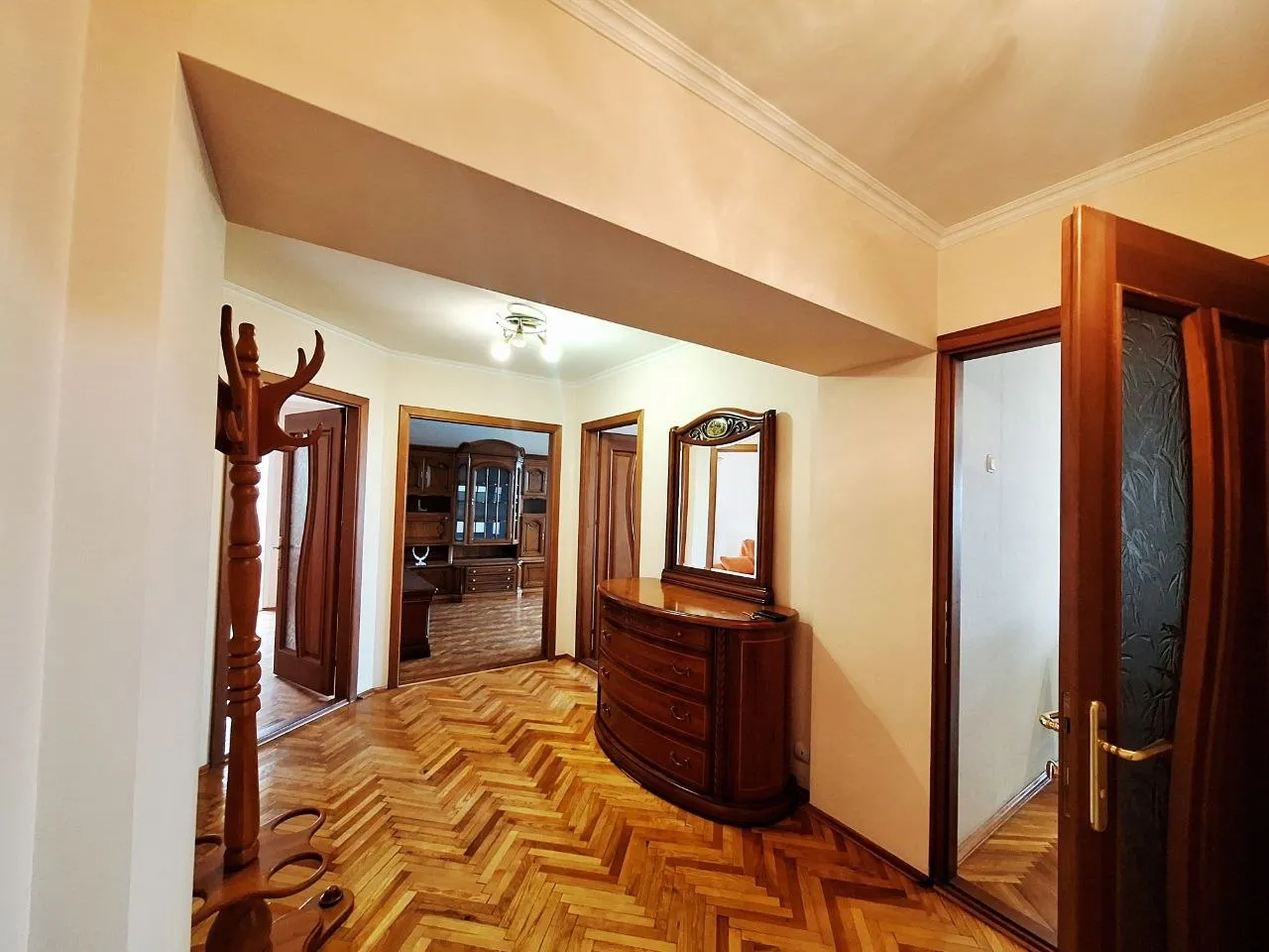 Chișinău str. Pandurilor 10