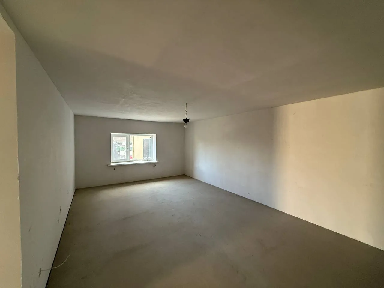 Яловень Центр ул. Кодру  3