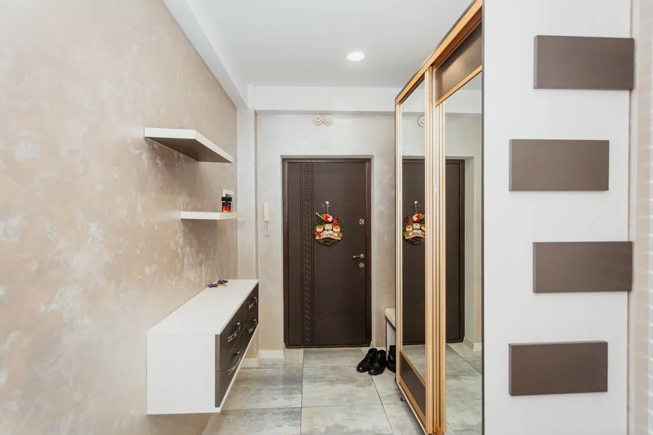 Chișinău Botanica str. Grenoble 11