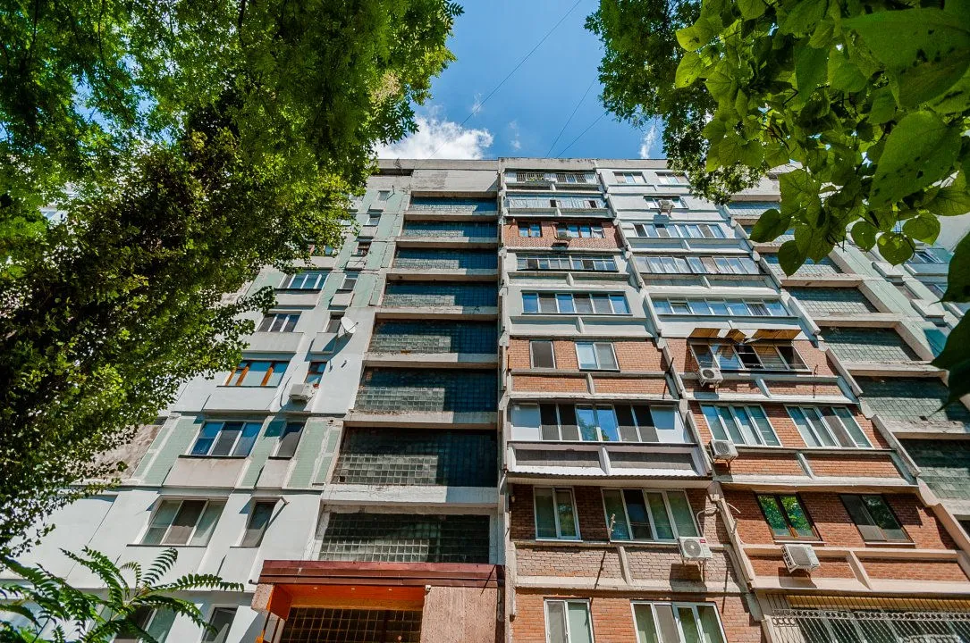 Chișinău Botanica bd. Dacia 10