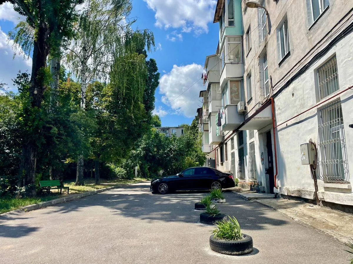 Chișinău Telecentru str. Academiei 14
