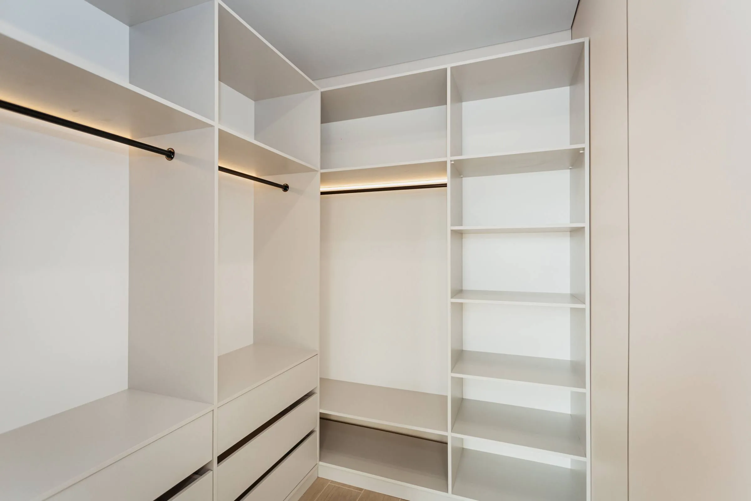 Кишинев Колоница ул. Чиприан Порумбеску 29